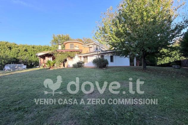Villa di 208 m² con 5 locali e box auto in vendita a Artena - Foto 8