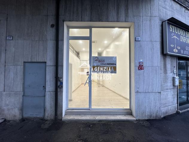 NEGOZIO ZONA DI FORTE PASSAGGIO VEICOLARE - Foto 9