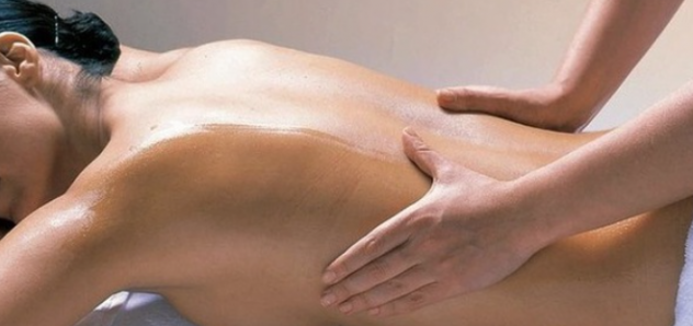 Massaggio DONNE riequilibrio profondo rilassamento in studio professionale Tel:3494447102