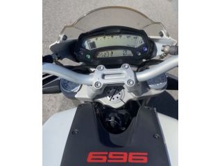 Ducati Monster 696