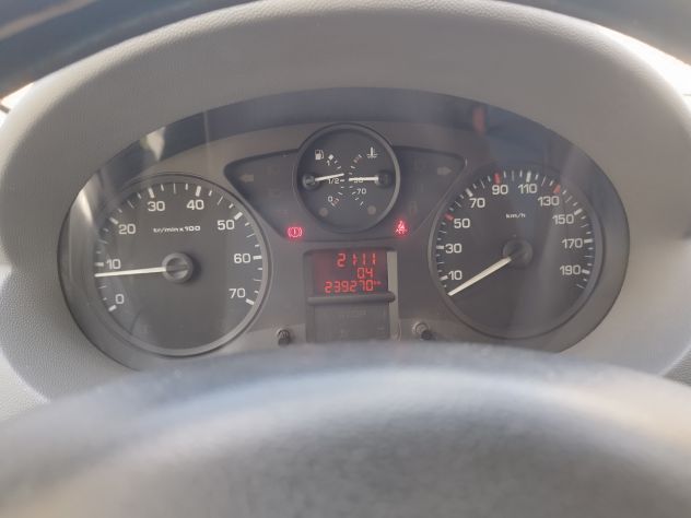 Peugeot Expert - Foto 7