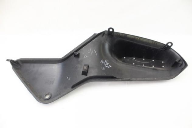 HUSQVARNA SVARTPILEN 125 28408050044 CARENA SERBATOIO SINISTRA 21 - 23 LEFT FAIRING PICCOLI GRAFFI - Foto 3