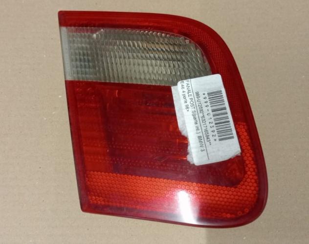 FANALE POST.S(parte int.) BMW 3 E46 4 porte 98  Parti elettriche  Fanaleria  Fanali  Fanale int. post. d BMW - Serie 3 E46 4 porte - 01-02-1998 - 01-0