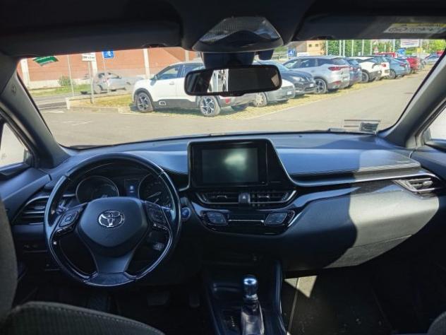 TOYOTA C-HR 1.8 Hybrid E-CVT Business rif. 23885399 - Foto 4