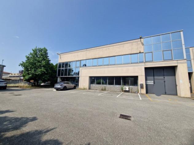 Immobile di 1400 m² con più di 5 locali in affitto a Rho - Foto 2
