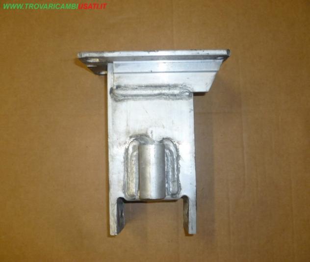 STAFFA AMMORTIZZANTE PARAURTI ANT.D. AUDI A4 (8K) 4 porte AUDI - A4 4 porte - 01-11-2007 - 01-11-2011, AUDI - A4 Avan