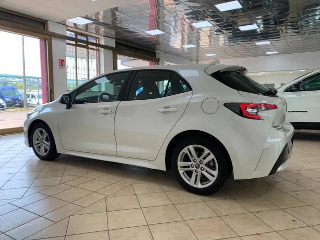 Toyota Corolla 1.8 Hybrid Business *IVA DEDUCIBILE* - Foto 8