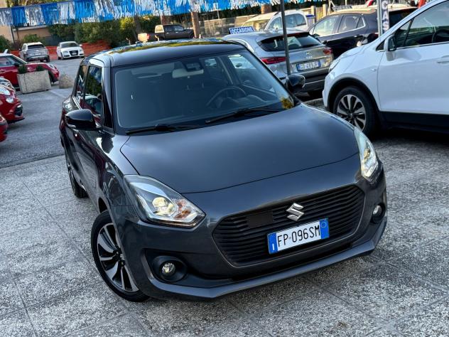 "UNA CHICCA" Suzuki Swift 1.2 Hybrid Top + GPL