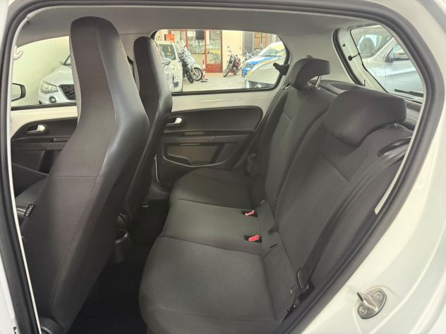Volkswagen Up 1.0 Benz. 60cv 5 porte - Foto 6