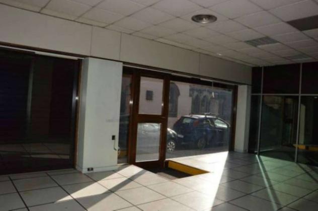 Immobile di 172 m² con 3 locali in affitto a Gallarate - Foto 4