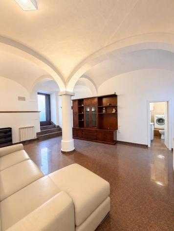APPARTAMENTO INDIPENDENTE di 5 vani e di 130 mq (SIGNA) rif. L1393 - Foto 3
