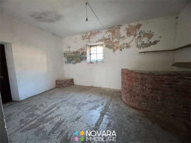 V001758 - RUSTICO NEL BORGO DI CARPIGNANO SESIA - Foto 9