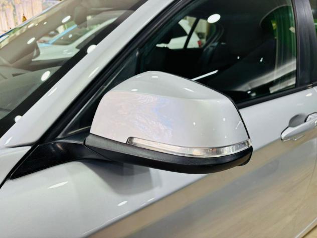 BMW 116d 5p. Efficient Dynamics Urban - Foto 8
