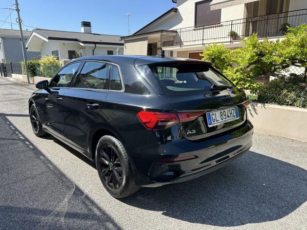 Audi A3 Sportback 30 TFSI S tronic Business TOTAL BLACK - Foto 4