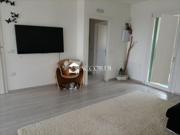 CASA INDIPENDENTE di 5 vani e di 400 mq (MASER) rif. BL082 - Foto 6