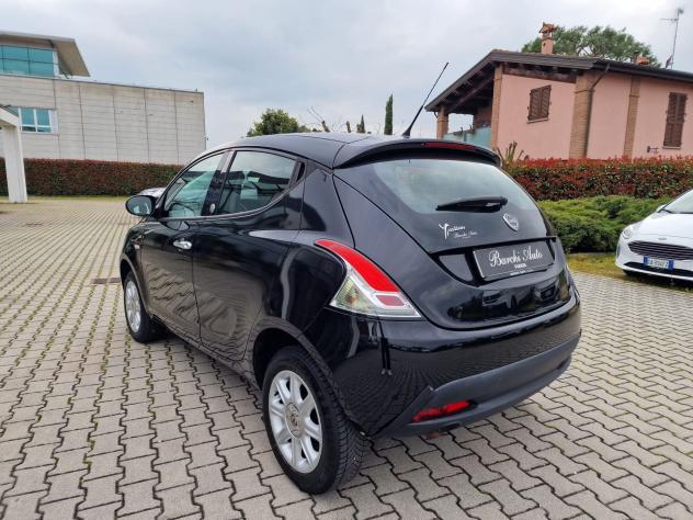 Lancia Ypsilon Ypsilon 0.9 Twinair 85 CV 5 porte Metano Ecochic Silver - Foto 6