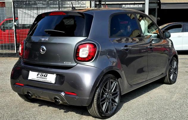 Smart ForFour 0.9 t Brabus Xclusive 109cv twinamic my18 - Foto 3