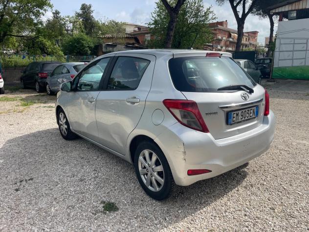 Toyota Yaris 1.4 D-4D 5 porte Lounge - Foto 7