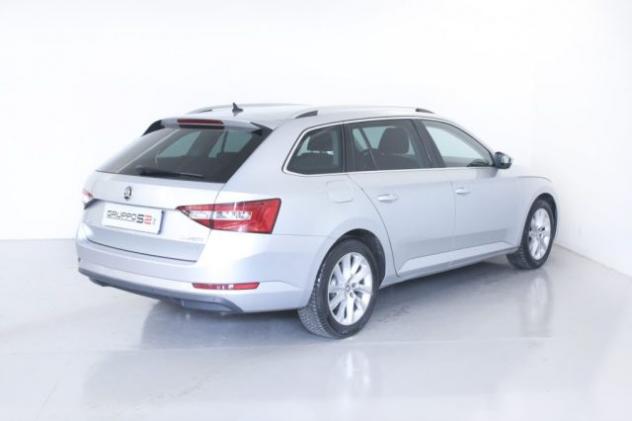 SKODA Superb 2.0 TDI 190 CV SCR DSG 4x4 Wagon Executive rif. 20708164 - Foto 4