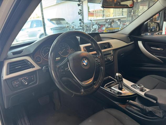 Bmw 316d Touring AUTOMATICO FULL OPTIONAL SEMPRE TAGLIANDATO - Foto 6