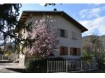 Vendesi quadrilocale con ampio giardino