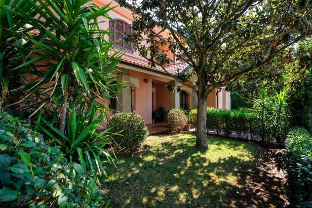 Vendita Villa da 240 mq con giardino - Foto 6