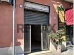 Locale Commerciale in vendita a Aci Catena