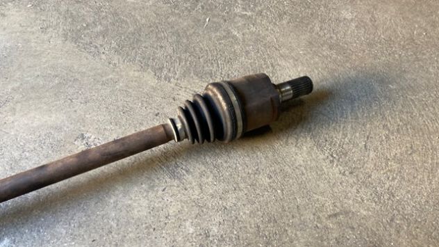 Semiasse anteriore DX Kia Rio 1.2 benzina del 2015 (49501-1W000) - Foto 3