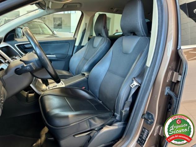 VOLVO XC60 2.4 D AWD Momentum rif. 23880032 - Foto 7
