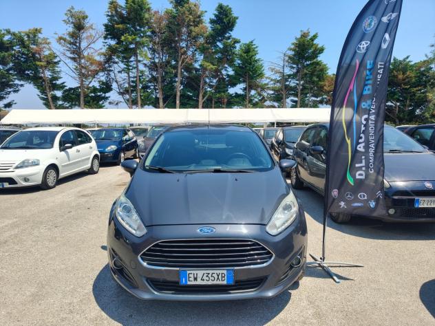 Ford Fiesta 1.5 TDCi 75CV 5 porte Titanium - Foto 2