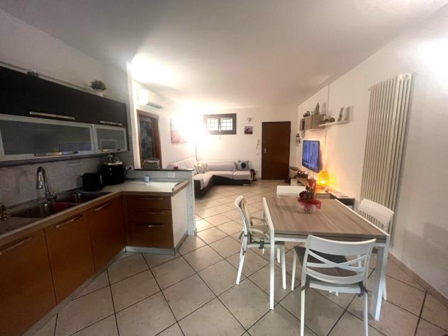 APPARTAMENTO INDIPENDENTE di 4 vani e di 80 mq (CAMPI BISENZIO) rif. L1390 - Foto 3