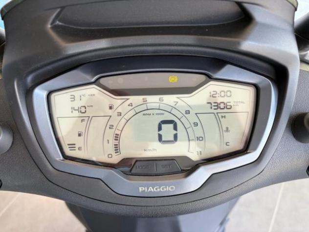 PIAGGIO Beverly 300 i.e. HPE rif. 23983186 - Foto 9