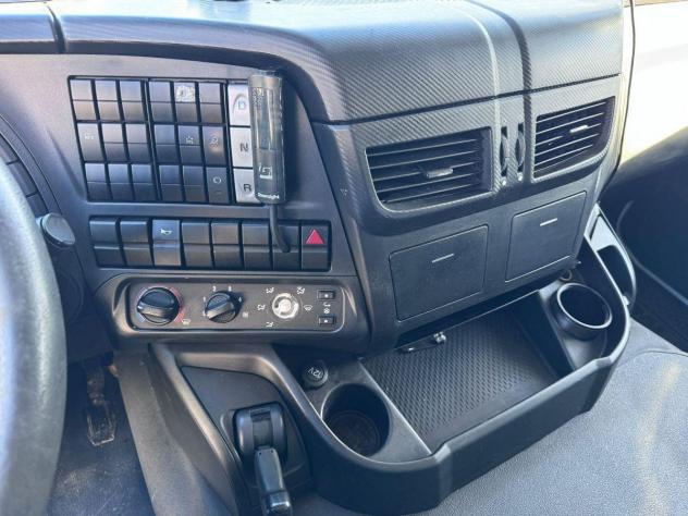 IVECO STRALIS 310 EEV FURGONATO CON PEDANA - Foto 7