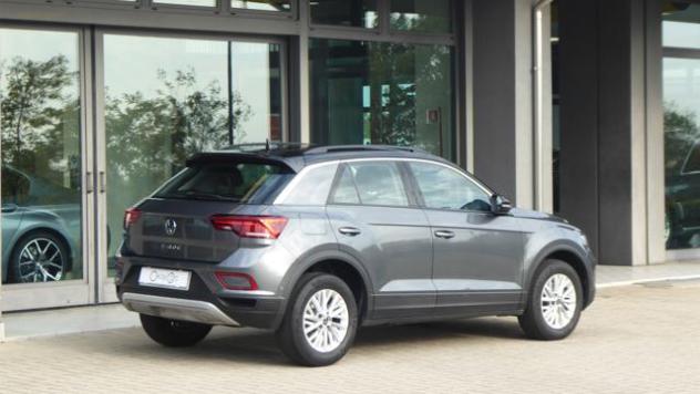 VOLKSWAGEN T-Roc 1.5 TSI ACT DSG Life rif. 24242310 - Foto 3