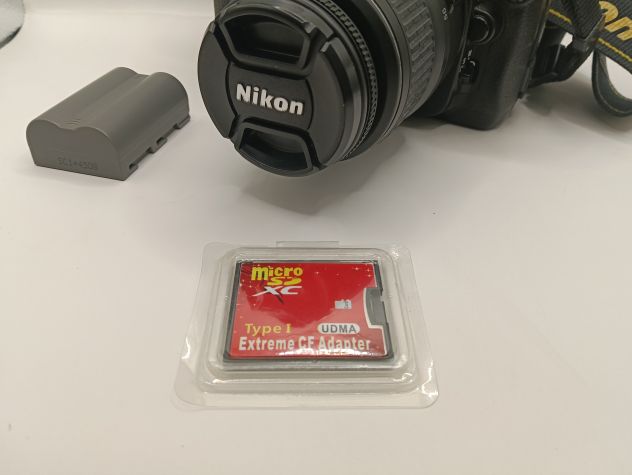 Nikon D200 con obiettivo e accessori - Foto 2