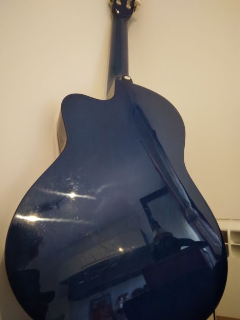 Chitarra acustica Stagg con custodia - Foto 8
