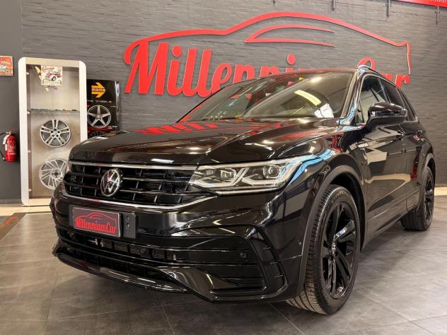 Volkswagen Tiguan 2.0 TDI SCR 110KWR-Line DSG chilometri certificati Casamadre, possibilità di estensione garanzia Casamadre. - Foto 3