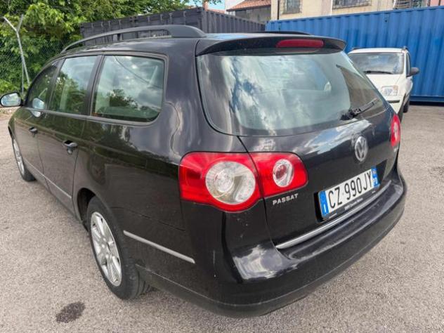 VOLKSWAGEN Passat 2.0 16V TDI Var. Highline senza lavoro da fare rif. 23711890 - Foto 9