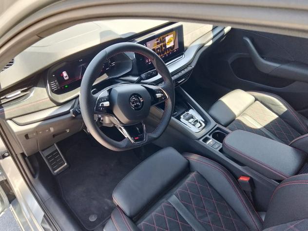 Škoda Octavia RS 2.0 TSI DSG 180kW | IVA, 19", DCC - Foto 9
