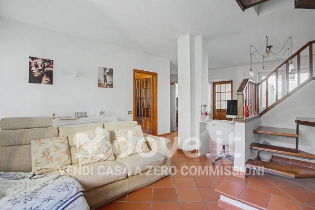 Appartamento di 100 m² con 3 locali e box auto in vendita a Brissago-Valtravaglia - Foto 5