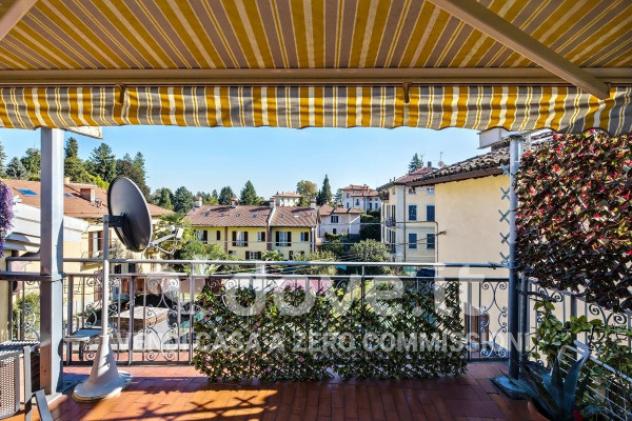 Appartamento di 110 m² con 3 locali e box auto in vendita a Varese
