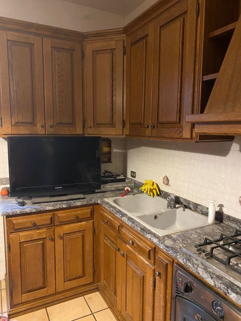vendo cucina in rovere massiccio del prestigioso mobilificio Leardini - Foto 3