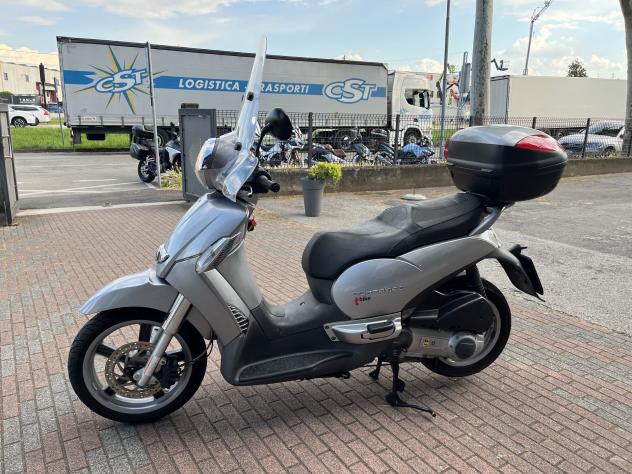 Aprilia Scarabeo 250 IE - Foto 4