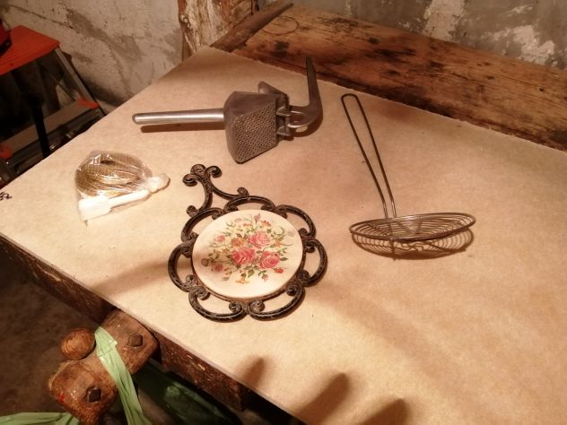 Set di ceramiche decorative in stile vintage. Scelga quello che desidera e facc - Foto 10