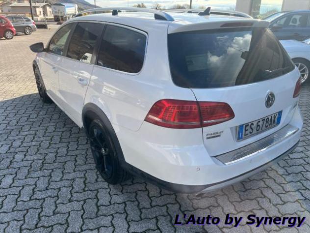 VOLKSWAGEN Passat Alltrack 2.0 TDI DSG 4motion BlueMotion Tech. rif. 23972868 - Foto 3