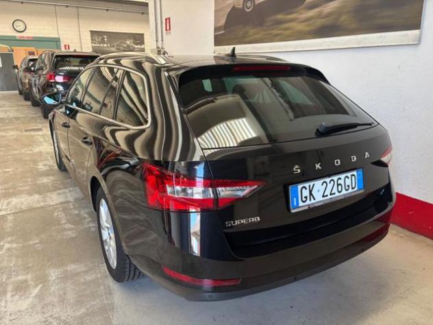 SKODA Superb 2.0 TDI EVO 150 CV SCR DSG Wagon Executive rif. 24068194 - Foto 4
