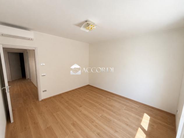 RIF.LLA22 - APPARTAMENTO ELEGANTE RISTRUTTURATO CON AMPIO TERRAZZO ABANO TERME - Foto 11