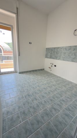APPARTAMENTO IN PALAZZO RISTRUTTURATO A POCHI PASSI DAL PARCO PINOCCHIO - Foto 3