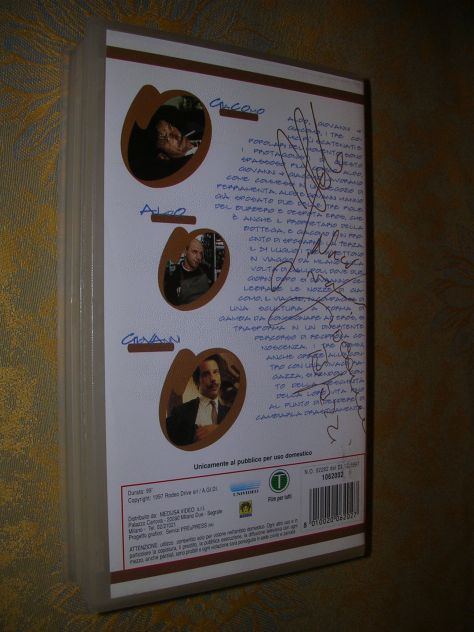 TRE UOMINI E UNA GAMBA - Foto 3