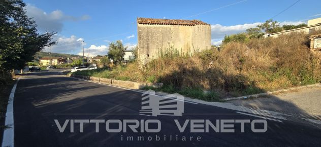 Terreno con Progetto per la Realizzazione di un Fabbricato Commerciale - Foto 2